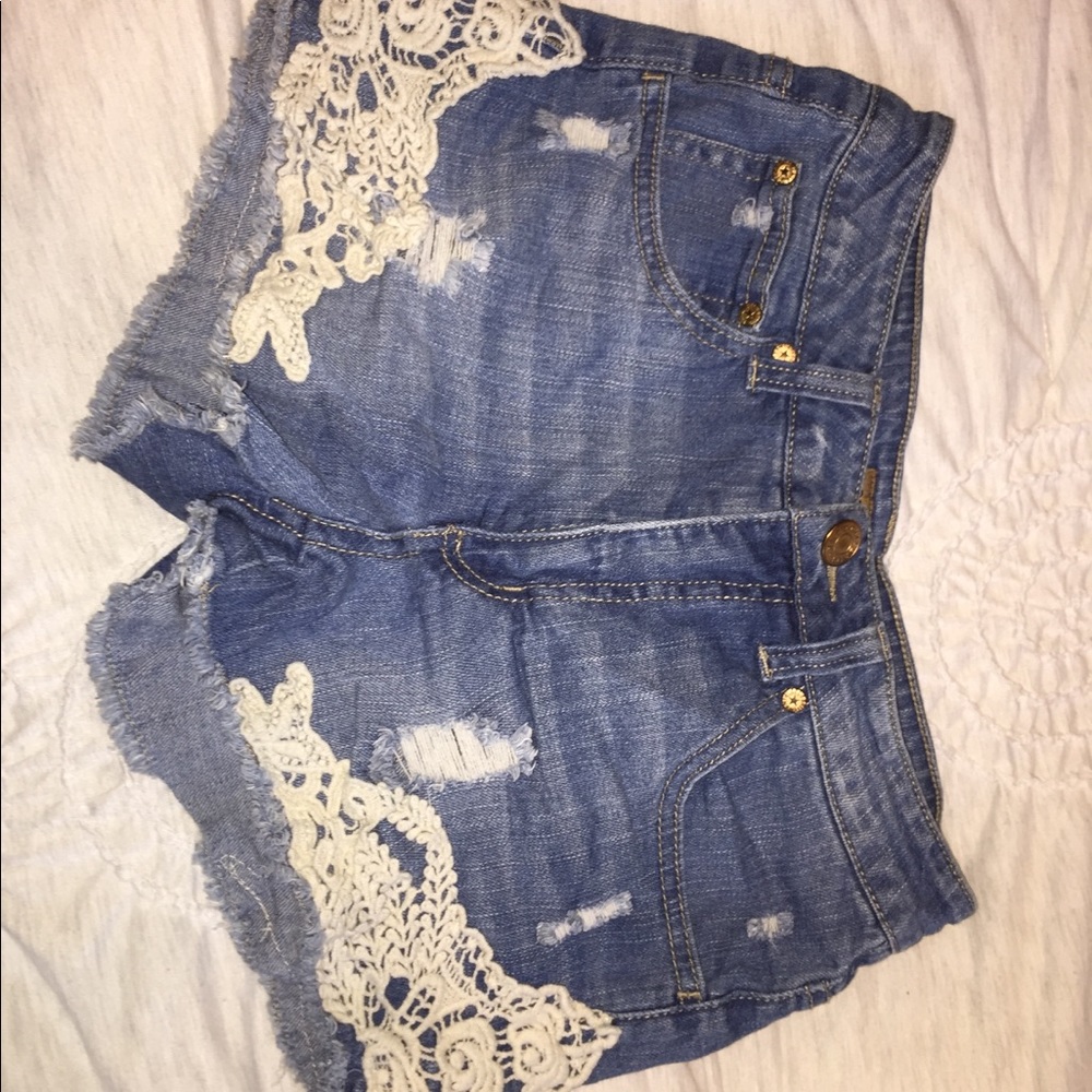 Super cute jean shorts